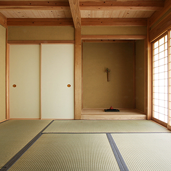 日本家屋の床の間と押入