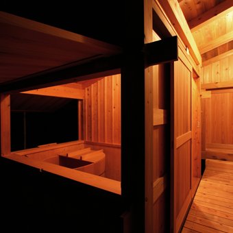 木の浴室・木桶の浴槽 width=